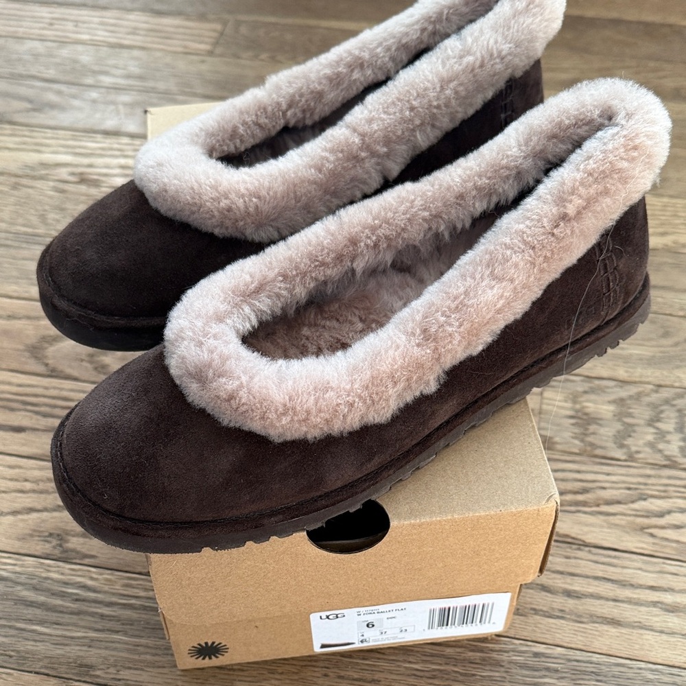 UGG Women's Chocolate Zoe’s Ballet Flat